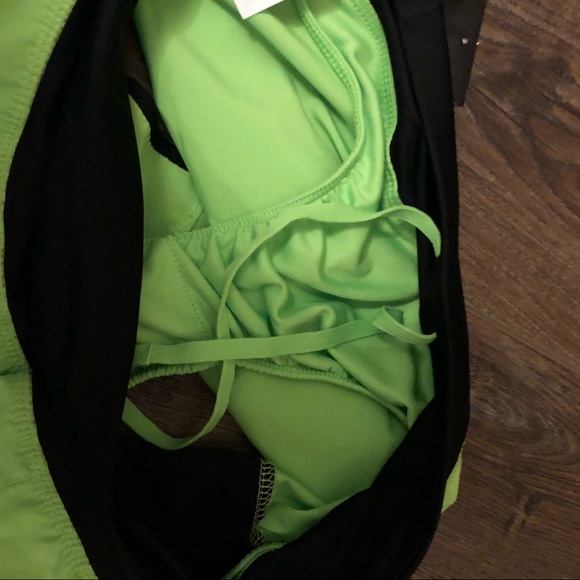 New Nike shorts green and black medium - Picture 4 of 4